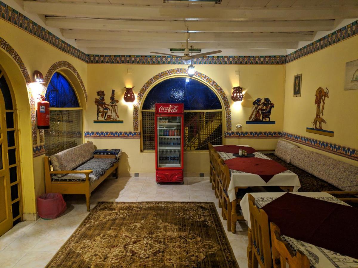 Elphardous Hotel Luxor Buitenkant foto